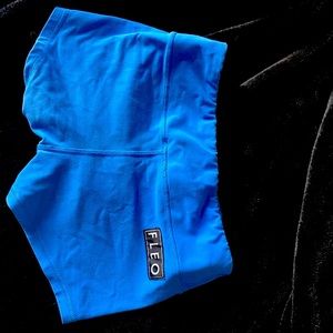 FLEO SPANDEX SHORTS